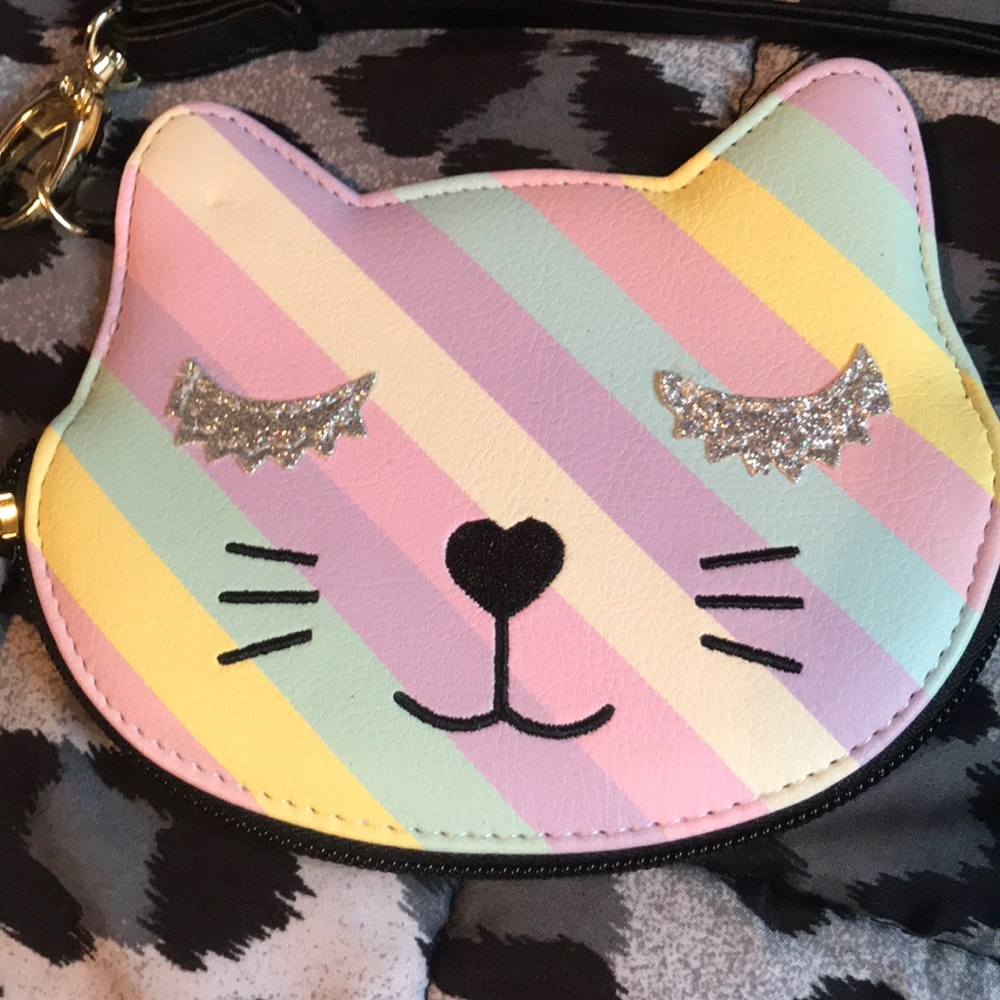 ⚜️Betsey Johnson Rainbow Cat Wristlet!